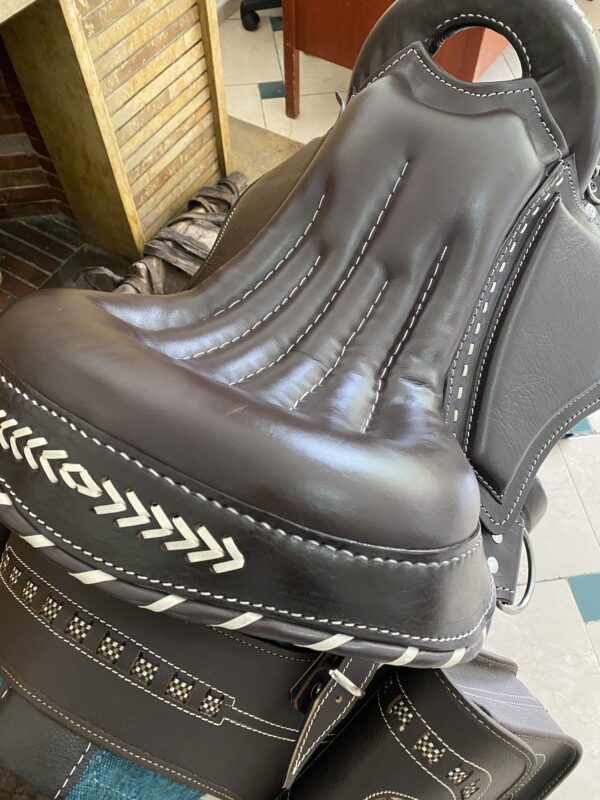 Tereque Premium Marrón para Caballo | Comodidad y lujo de alto nivel