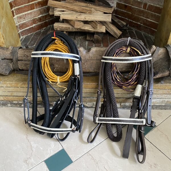 Apero de gala en cuero genuino con riendas y jáquima artesanal