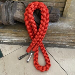 Riendas en Hilo de Seda: Elegancia y Suavidad