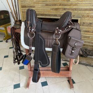 IMG_7068.JPG Tereque para Caballo con Fuste en Fibra Resistente