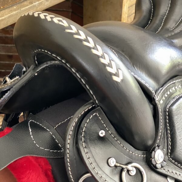Tereque Premium negro para Caballo | Comodidad y lujo de alto nivel